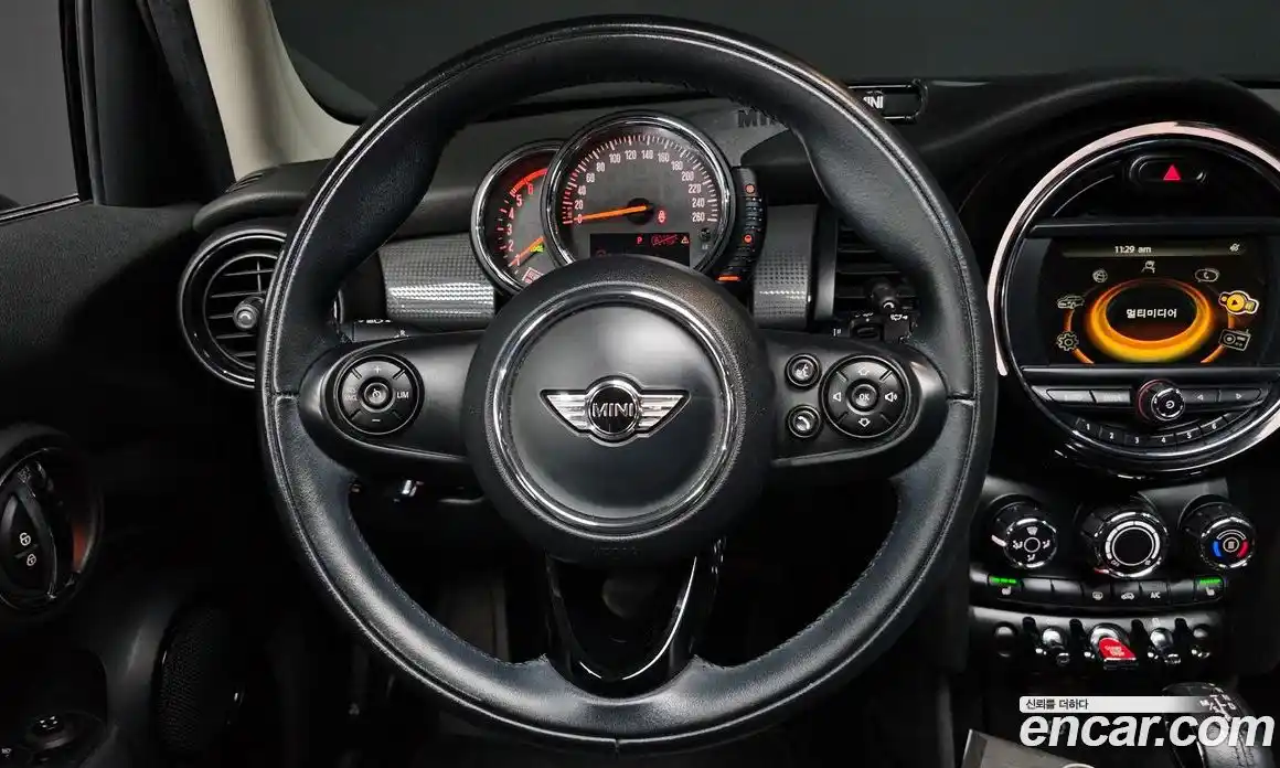 Mini Cooper 2016 1.5 Автомат в Москве № 210126, фото 15