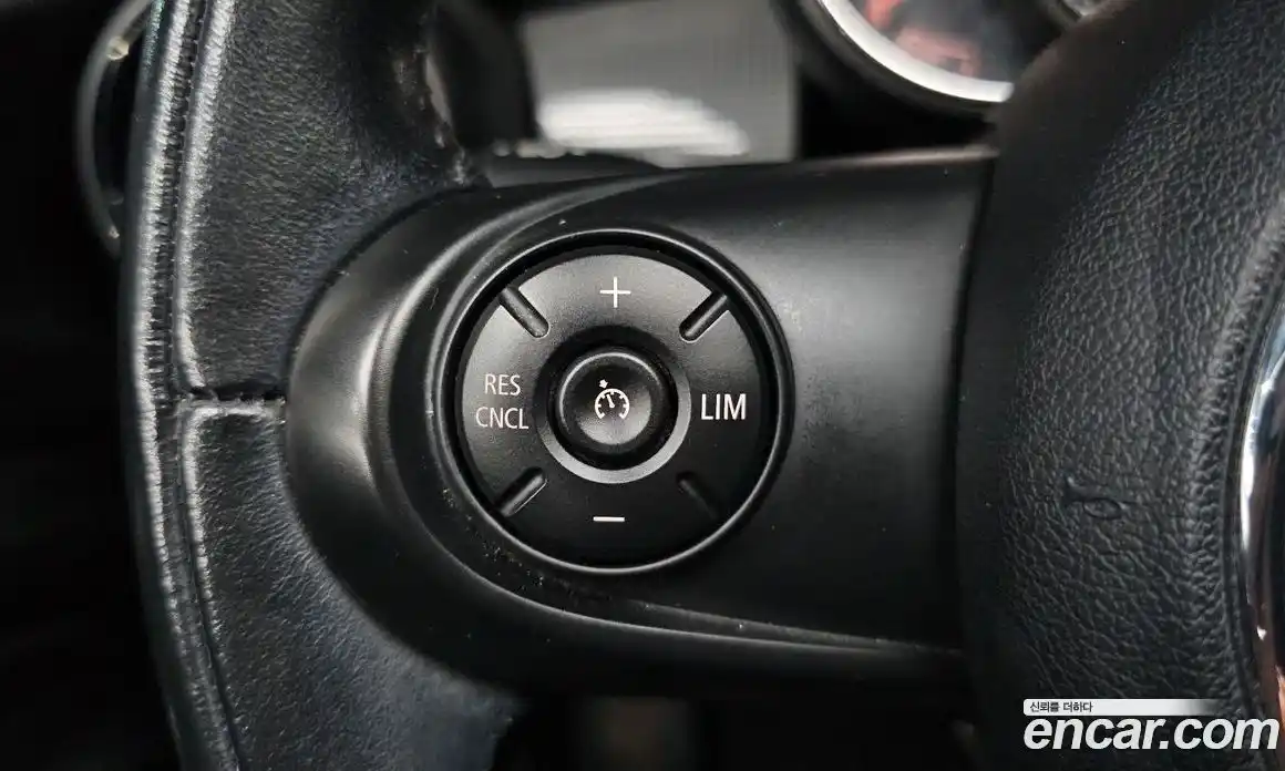 Mini Cooper 2016 1.5 Автомат в Москве № 210126, фото 19