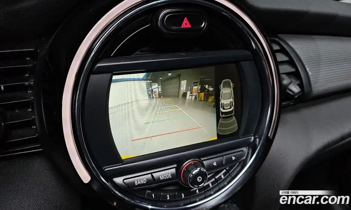 Mini Cooper 2016 1.5 Автомат в Москве № 210126, фото 10