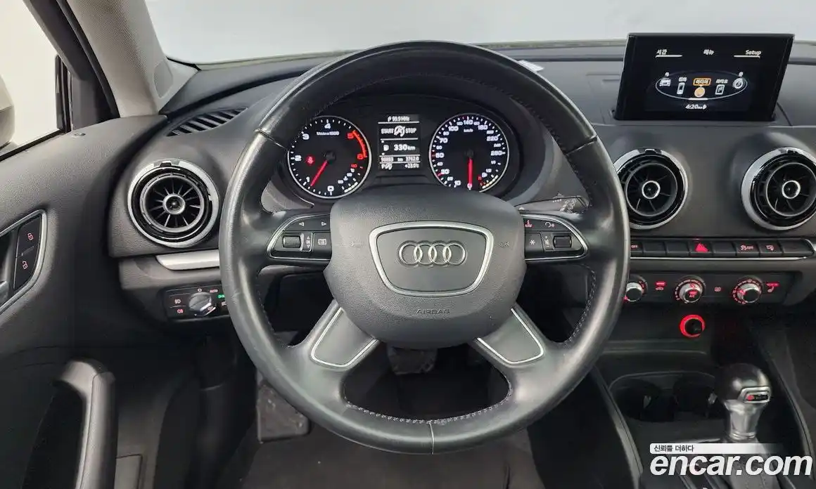 Audi A3 2015 1.6 Автомат в Москве № 212493, фото 13