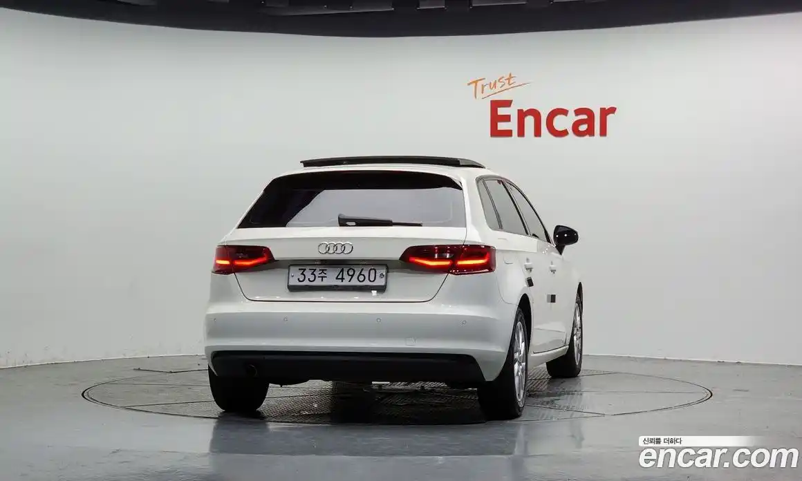 Audi A3 2015 1.6 Автомат в Москве № 212493, фото 4