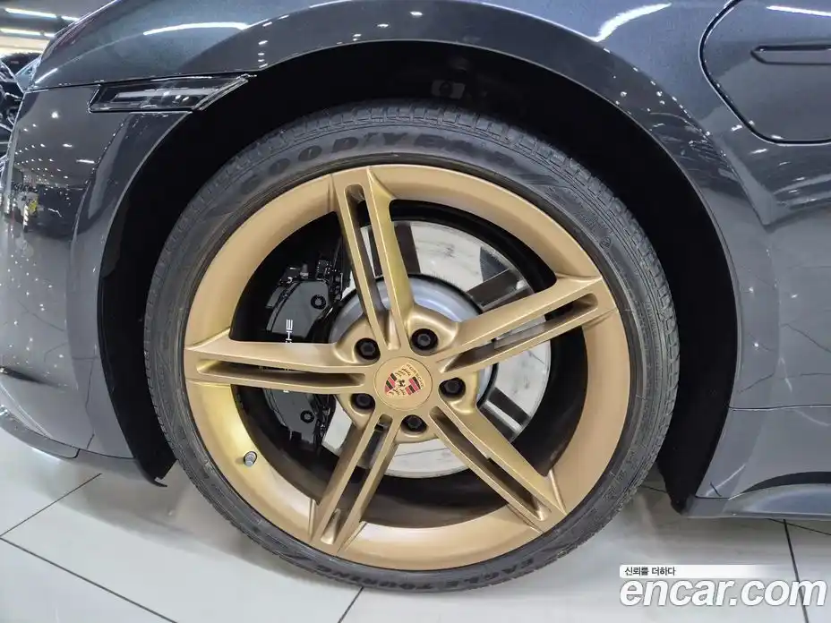 Porsche Taycan 2022 Автомат в Москве № 213153, фото 20