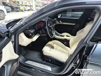 Porsche Taycan 2022 Автомат в Москве № 213153, миниатюра 7