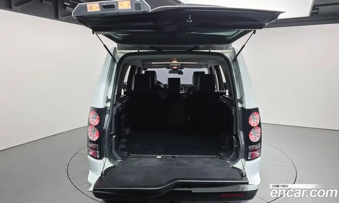 Land Rover Discovery 2016 3.0 Автомат в Москве № 213570, фото 2