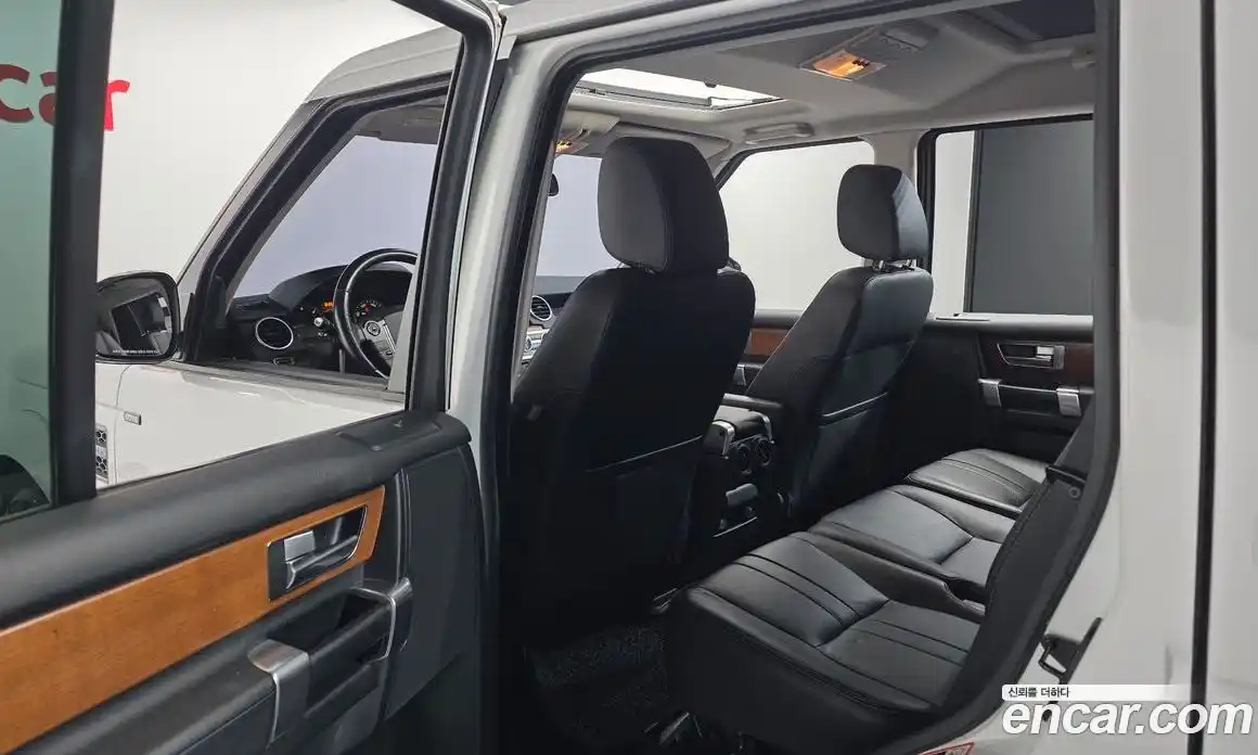 Land Rover Discovery 2016 3.0 Автомат в Москве № 213570, фото 3