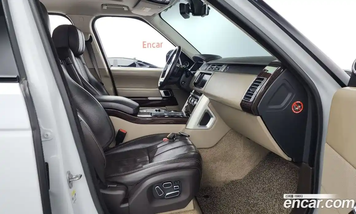 Land Rover Range-Rover 2014 4.4 Автомат в Москве № 213718, фото 11