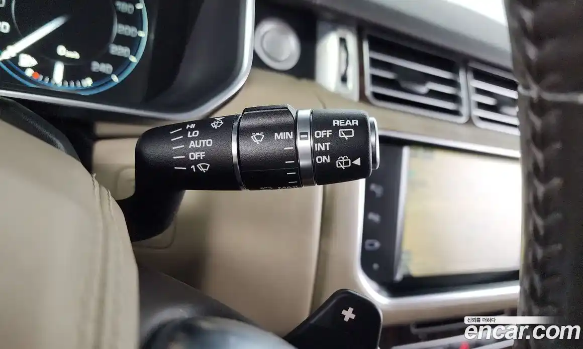 Land Rover Range-Rover 2014 4.4 Автомат в Москве № 213718, фото 14