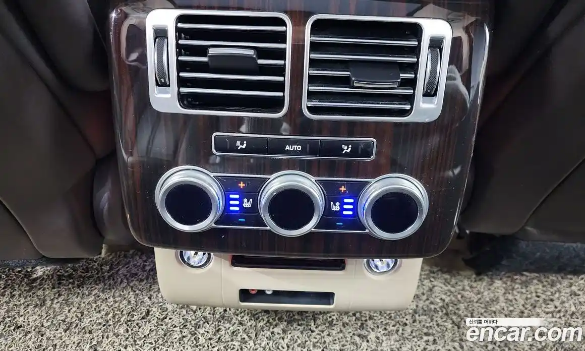 Land Rover Range-Rover 2014 4.4 Автомат в Москве № 213718, фото 18