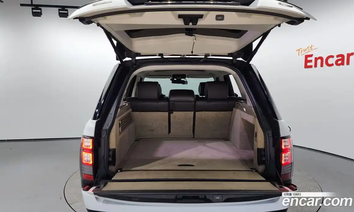 Land Rover Range-Rover 2014 4.4 Автомат в Москве № 213718, фото 20