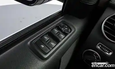 Land Rover Discovery 2015 3.0 Автомат в Москве № 213760, миниатюра 7