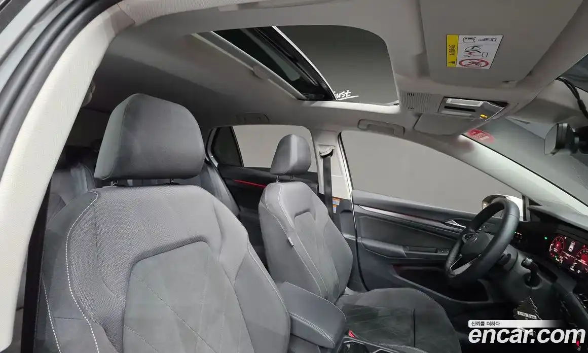 Volkswagen Golf 2023 2.0 Автомат в Москве № 214936, фото 12