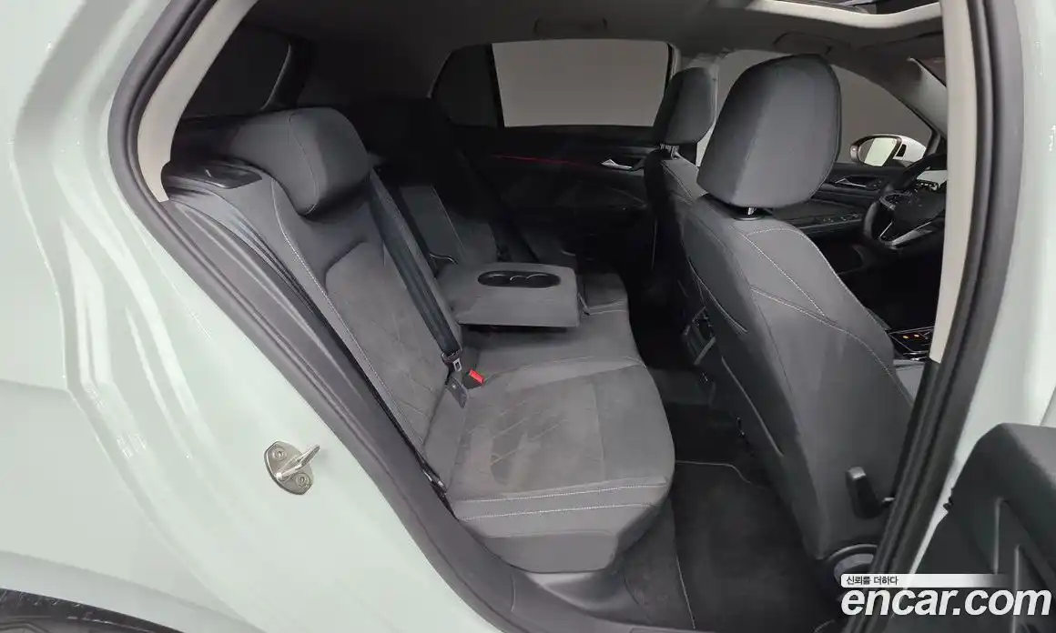 Volkswagen Golf 2023 2.0 Автомат в Москве № 214936, фото 19