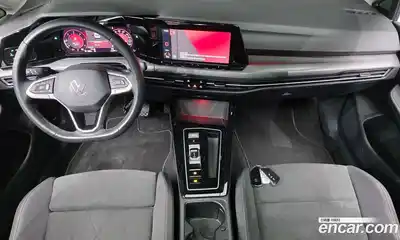 Volkswagen Golf 2023 2.0 Автомат в Москве № 214936, миниатюра 7