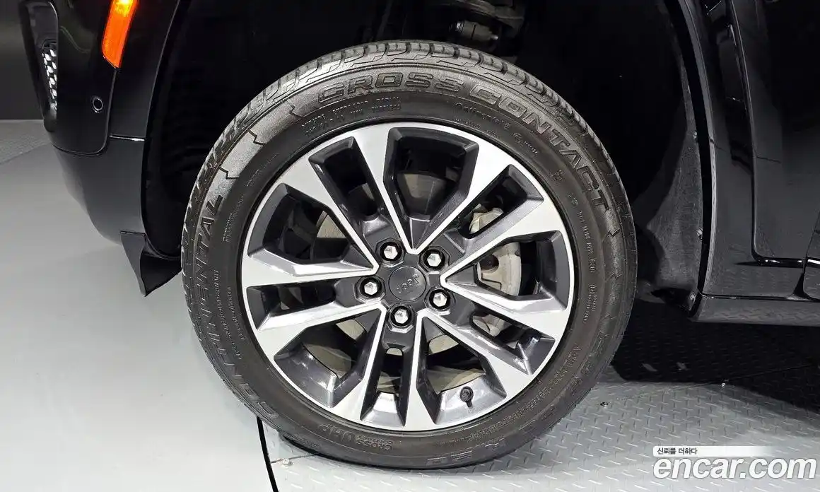 Jeep Cherokee 2021 3.6 Автомат в Москве № 215457, фото 11