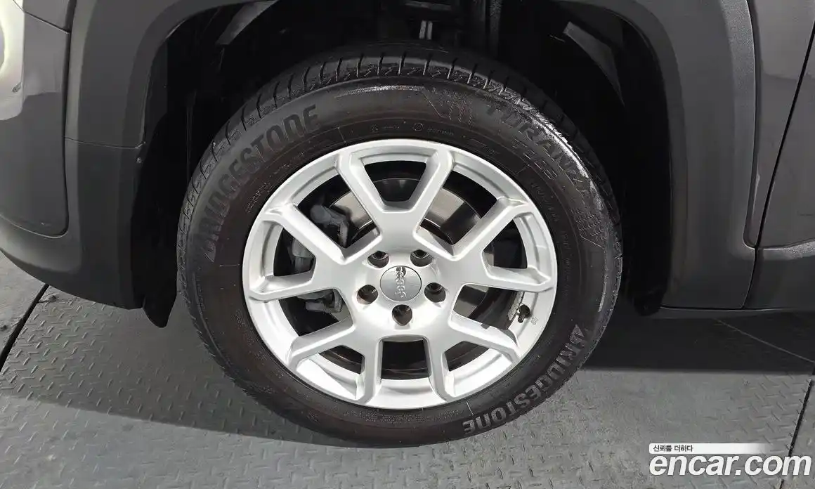 Jeep Renegade 2020 2.4 Автомат в Москве № 215481, фото 9