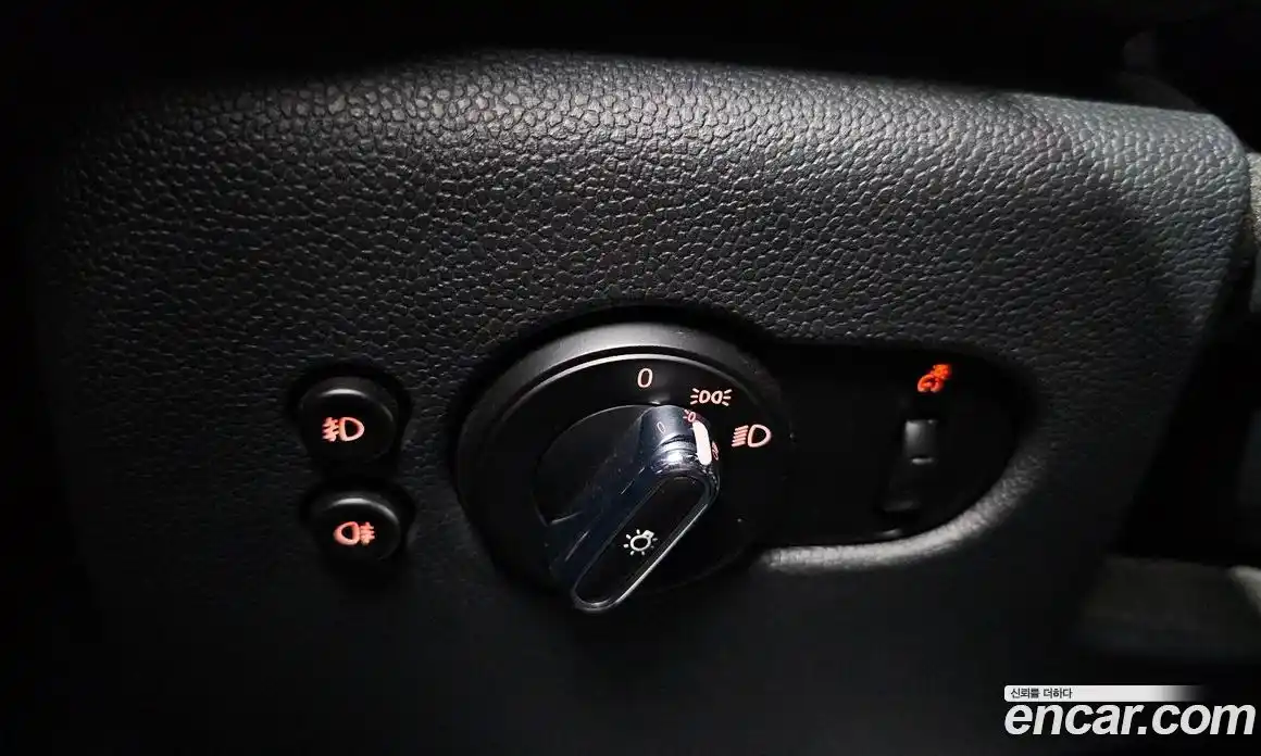 Mini Cooper 2018 1.5 Автомат в Москве № 216992, фото 17