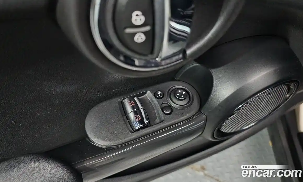 Mini Cooper 2018 1.5 Автомат в Москве № 216992, фото 3