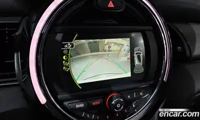 Mini Cooper 2018 1.5 Автомат в Москве № 216992, миниатюра 4