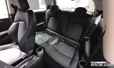 Mini Cooper 2018 1.5 Автомат в Москве № 216992, миниатюра 7