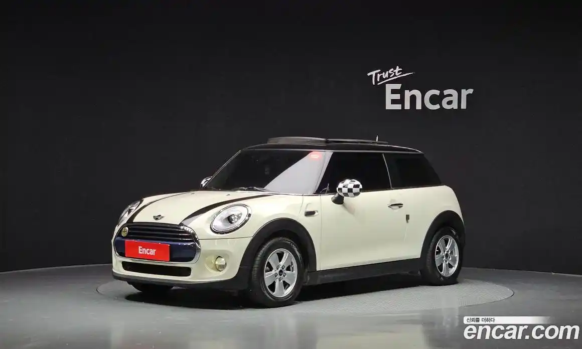 Mini Cooper 2018 1.5 Автомат в Москве № 216992, фото 9