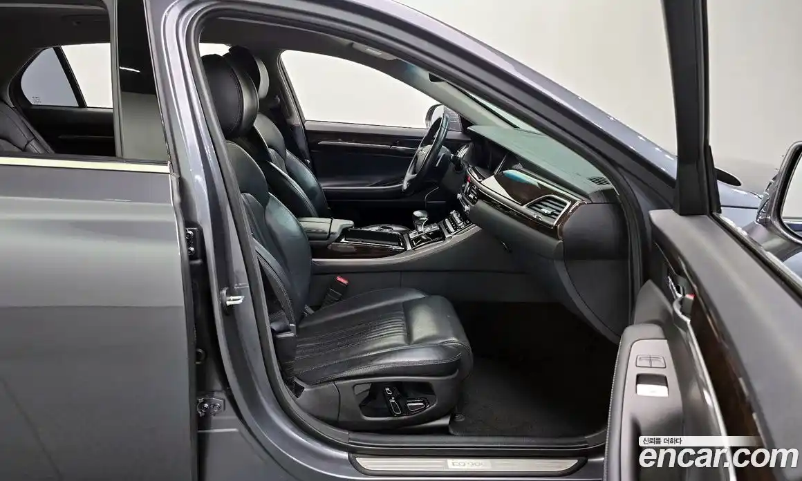 Genesis EQ900 2016 3.8 Автомат в Москве № 22159, фото 16