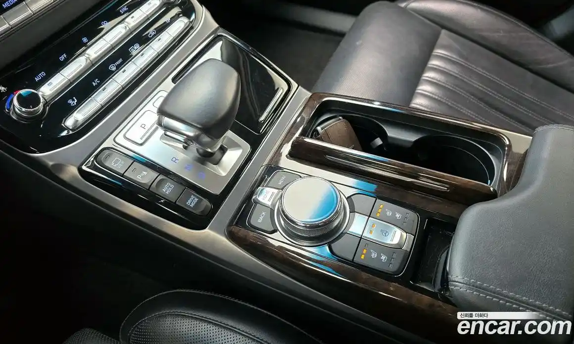 Genesis EQ900 2016 3.8 Автомат в Москве № 22159, фото 5