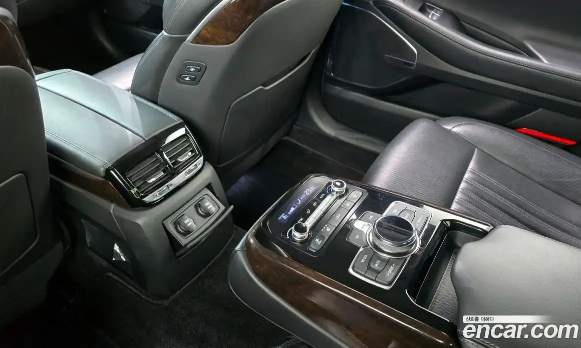 Genesis EQ900 2016 3.8 Автомат в Москве № 22159, фото 7