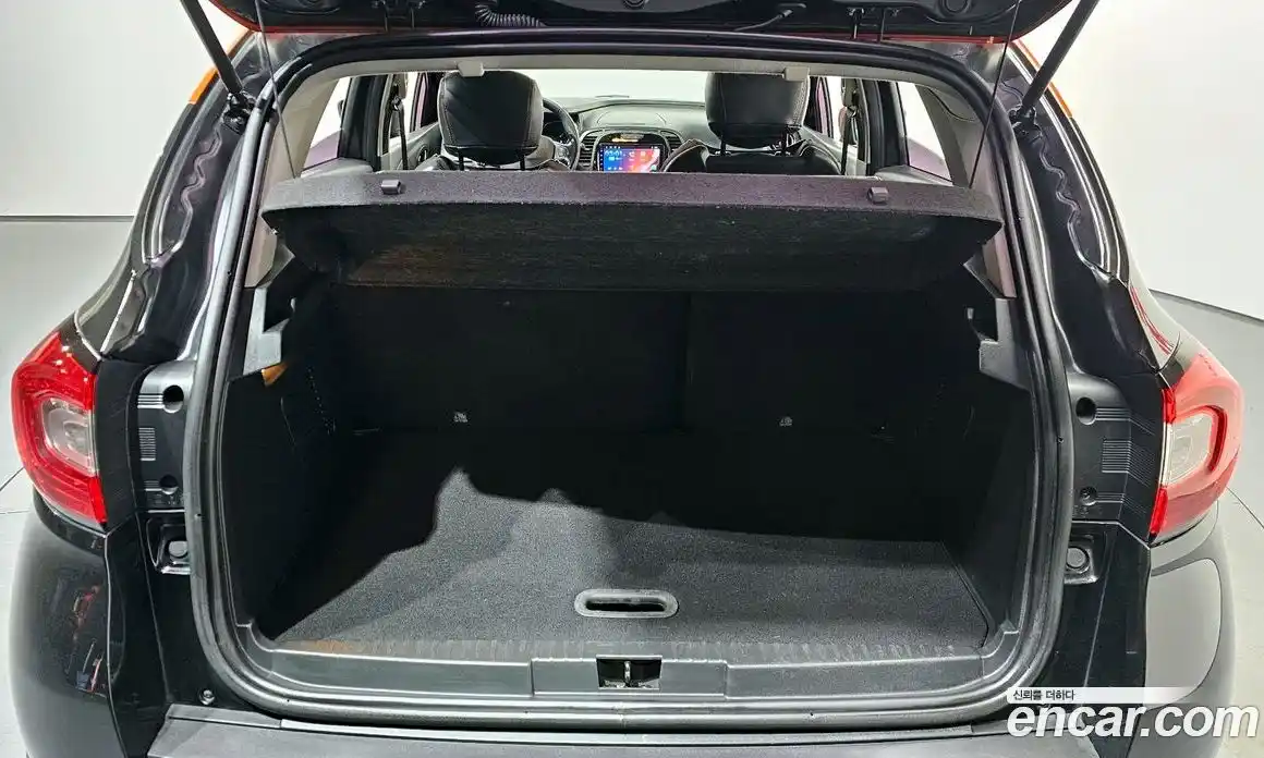 Renault QM3 2015 1.5 Автомат в Москве № 225307, фото 15