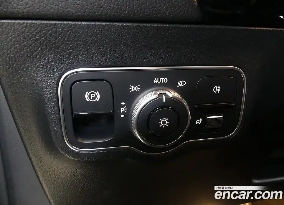 Mercedes-Benz GLA-Class 2022 2.0 Автомат в Москве № 229348, фото 15