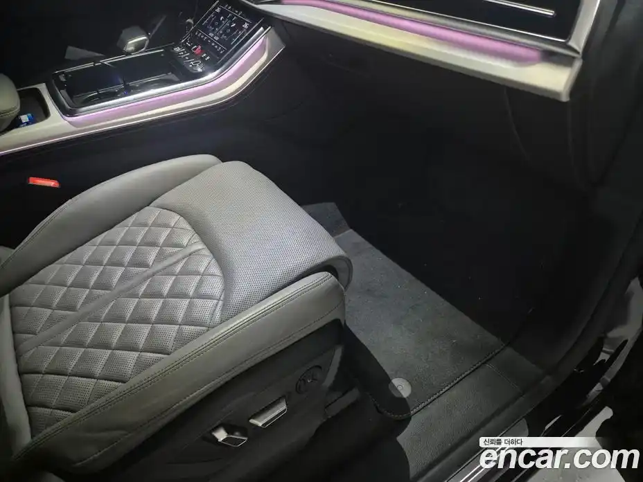 Audi Q8 2023 3.0 Автомат в Москве № 230335, фото 14