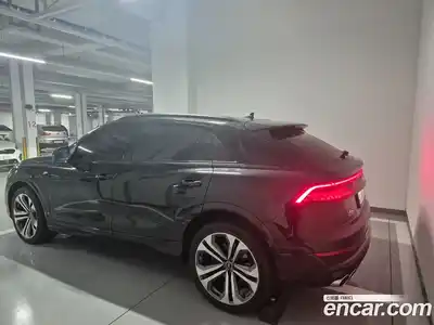 Audi Q8 2023 3.0 Автомат в Москве № 230335, миниатюра 2