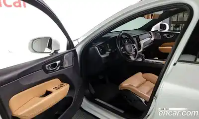 Volvo XC60 2018 2.0 Автомат в Москве № 230621, миниатюра 11