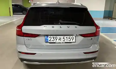 Volvo V60 2025 2.0 Автомат в Москве № 230863, миниатюра 4