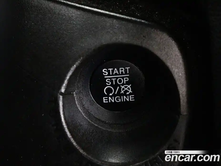 Jeep Renegade 2018 2.4 Автомат в Москве № 232619, фото 17