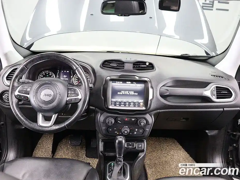 Jeep Renegade 2018 2.4 Автомат в Москве № 232619, фото 7