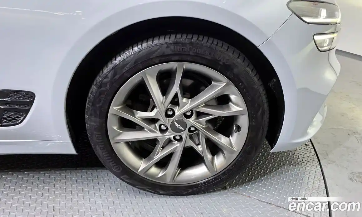 Genesis G70 2022 2.0 Автомат в Москве № 24766, фото 15