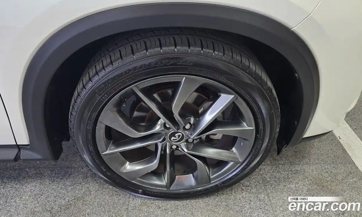 Infiniti QX50 2019 2.0 Автомат в Москве № 256197, фото 5