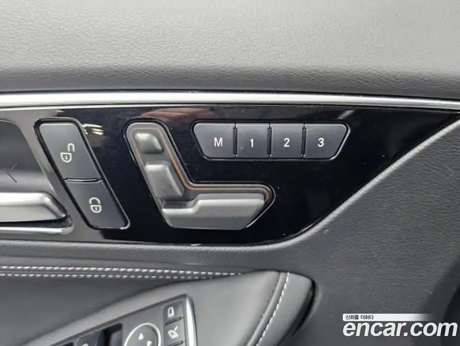 Infiniti Q30 2017 2.0 Автомат в Москве № 258965, фото 16