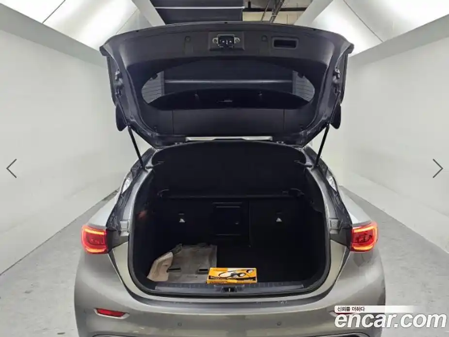 Infiniti Q30 2017 2.0 Автомат в Москве № 258965, фото 20