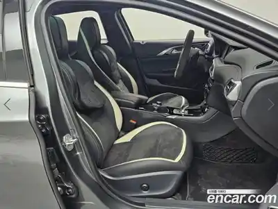 Infiniti Q30 2017 2.0 Автомат в Москве № 258965, миниатюра 10