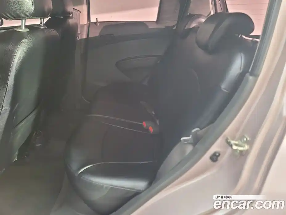 Chevrolet Spark 2012 1.0 Автомат в Москве № 264048, фото 15