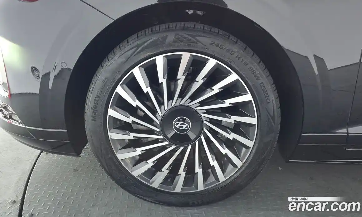 Hyundai Grandeur 2023 1.6 Автомат в Москве № 266242, фото 10