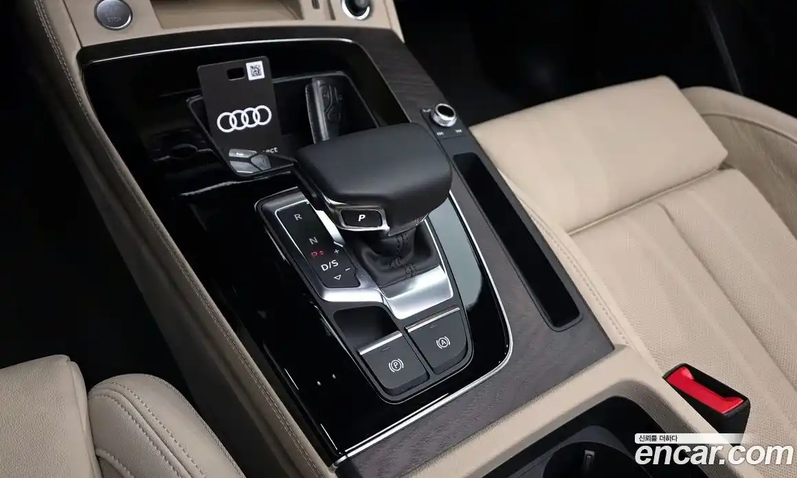 Audi Q5 2023 2.0 Автомат в Москве № 266301, фото 3