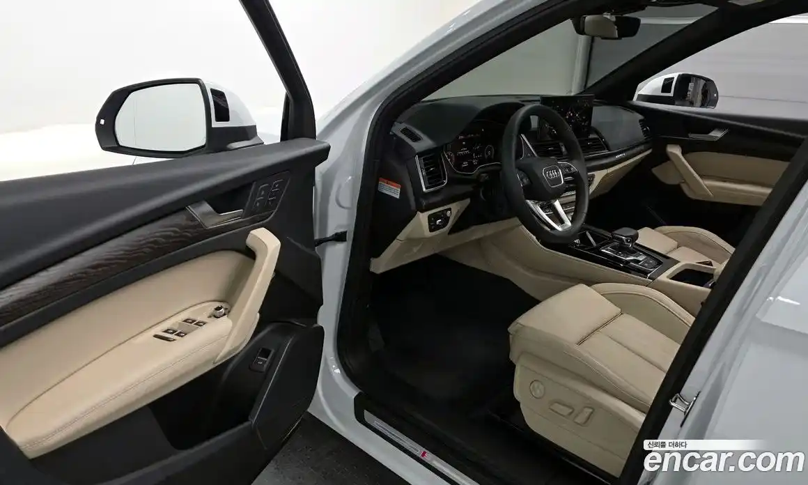 Audi Q5 2023 2.0 Автомат в Москве № 266301, фото 7