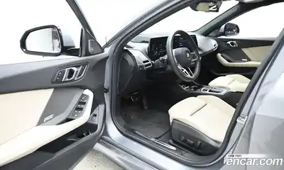 BMW 1-Series 2025 2.0 Автомат в Москве № 278377, миниатюра 11