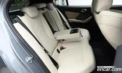 BMW 1-Series 2025 2.0 Автомат в Москве № 278377, миниатюра 12