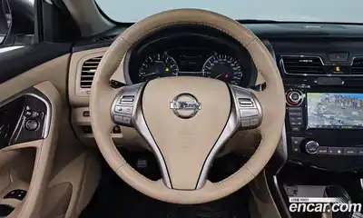 Nissan Altima, 2016