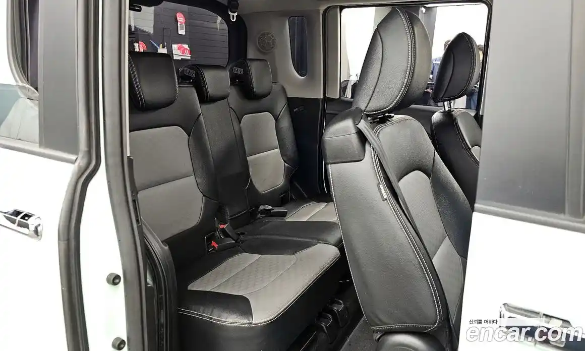 Kia Ray 2021 1.0 Автомат в Москве № 287006, фото 12