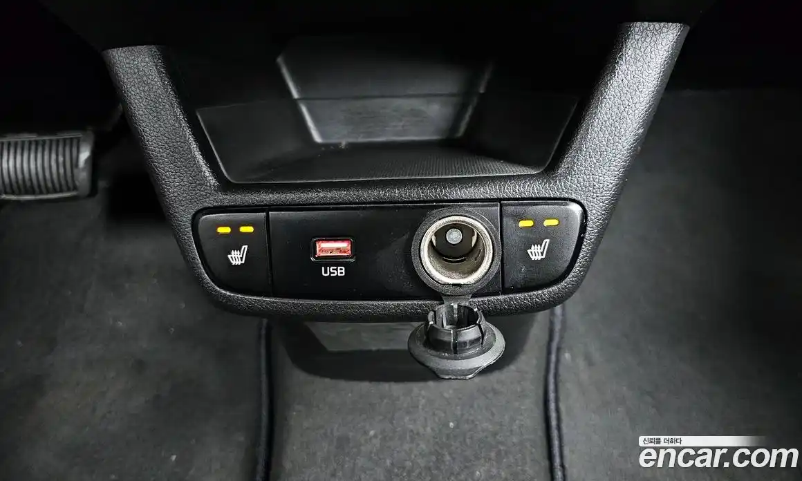 Kia Ray 2021 1.0 Автомат в Москве № 287006, фото 19