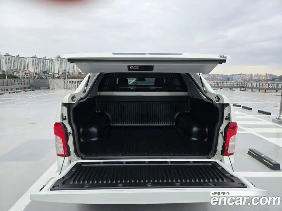 SsangYong Korando 2016 2.0 Автомат в Москве № 28873, фото 6